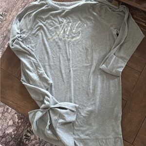Victoria’s Secret Gray Long Sleeve Sleep Shirt